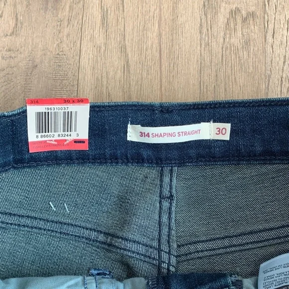NWT Levi's 314 Shaping Straight Jeans 30x30 - Picture 3 of 7
